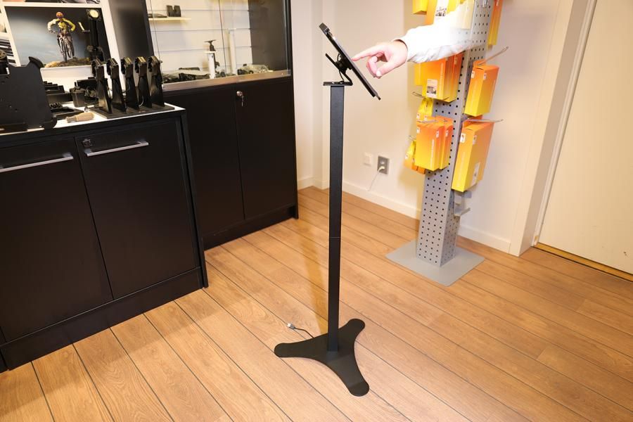 Brodit Floor Stand