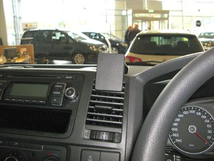 ProClip VW Caravelle/T5/Pickup 10-11 Center mount RHD