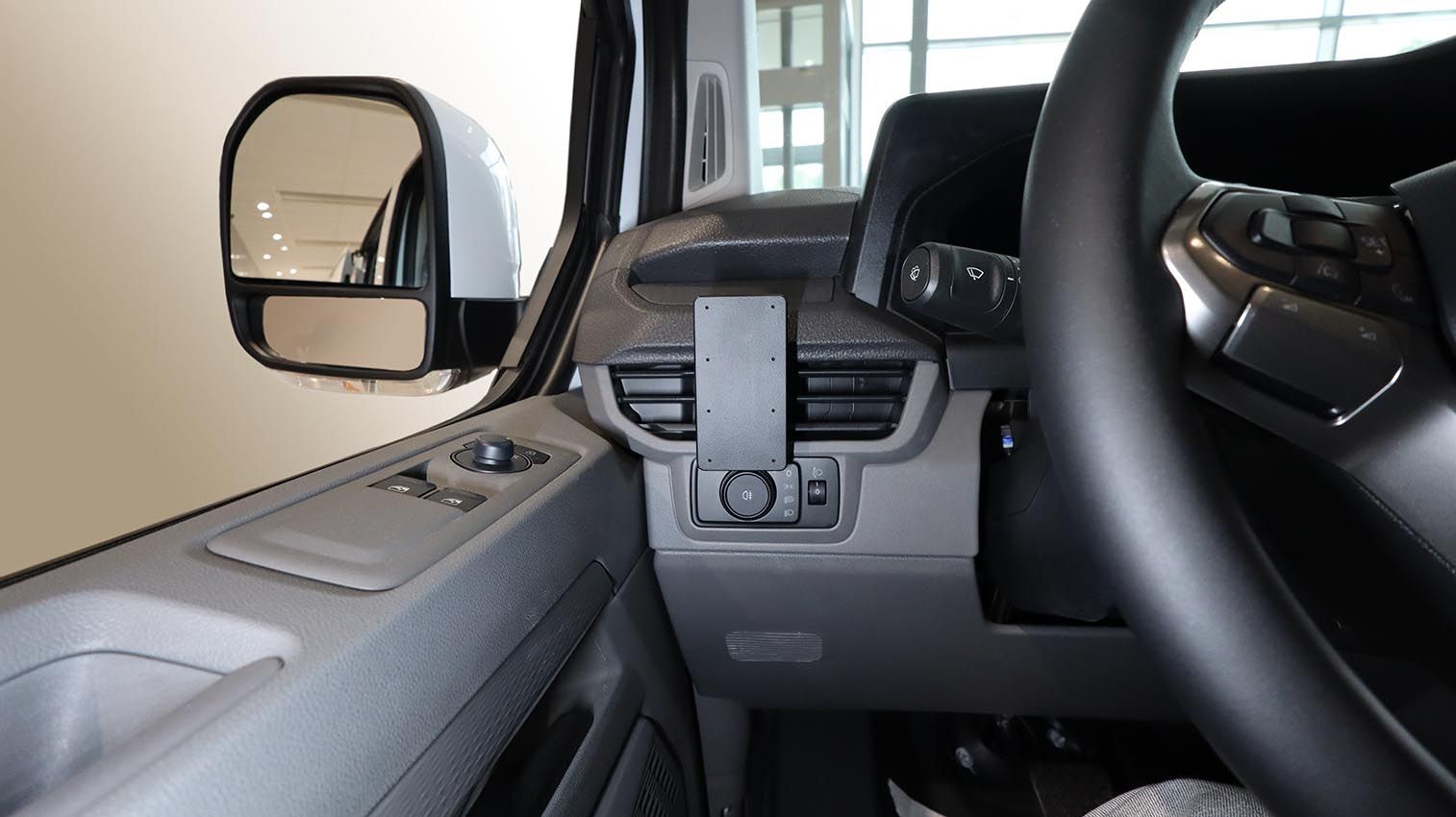 Proclip Ford Transit Custom 24-/ VW T7 25- Left mount