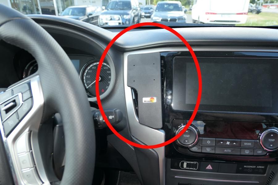 Proclip Mitsubishi L200 20-24 Center mount high