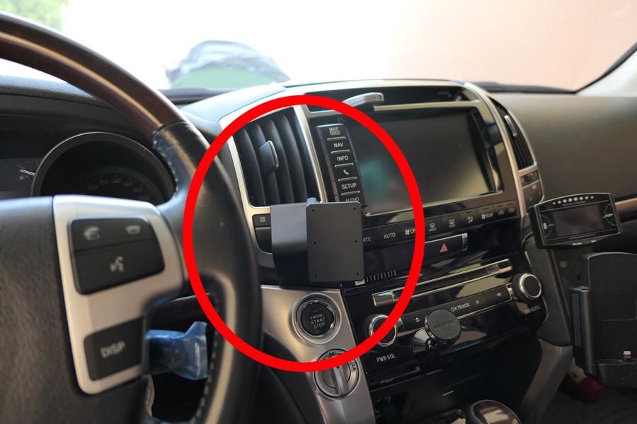 Proclip Toyota LandCruiser V8 08-15 USA Center mount