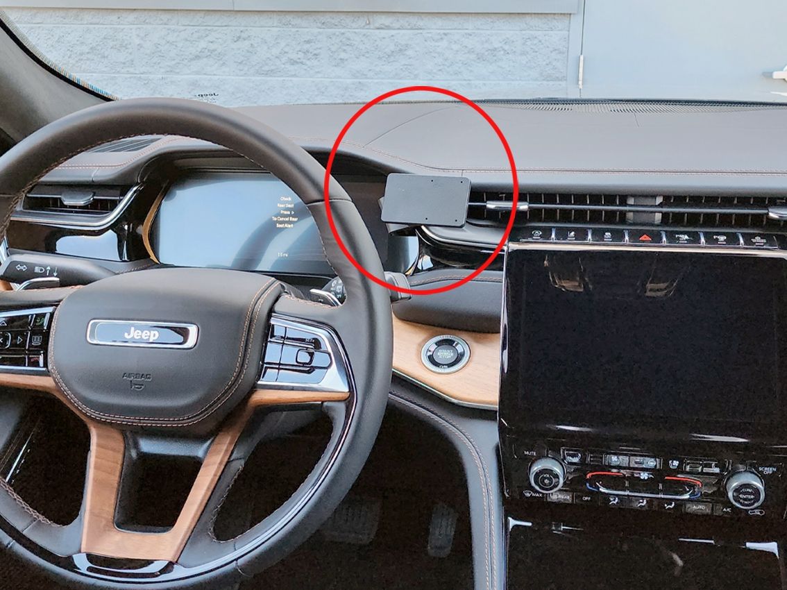 Proclip Jeep Grand Cherokee 22- Center mount