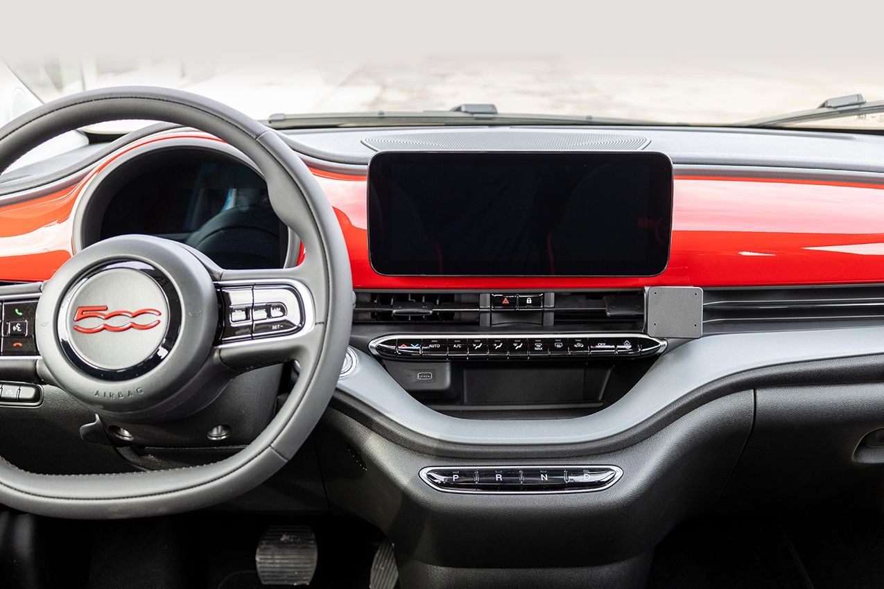 Proclip Fiat 500e 24- Center mount