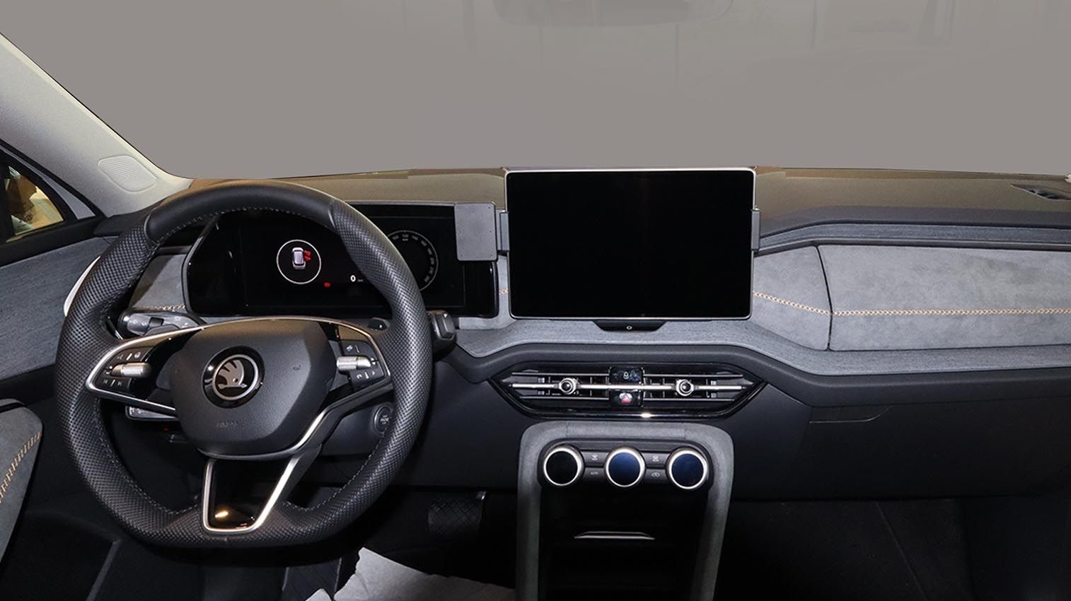 Proclip Skoda Kodiaq 24- Center mount