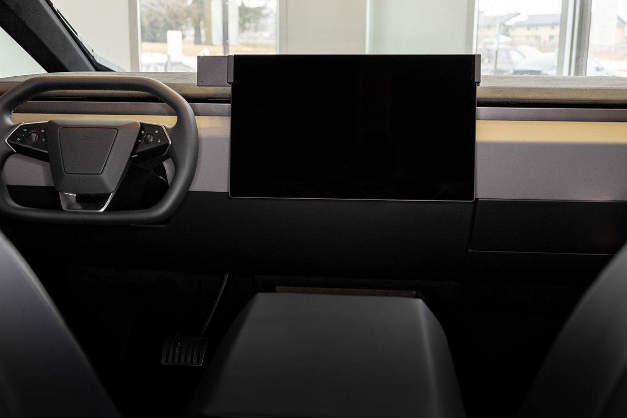Proclip Tesla Cybertruck 23- Center mount